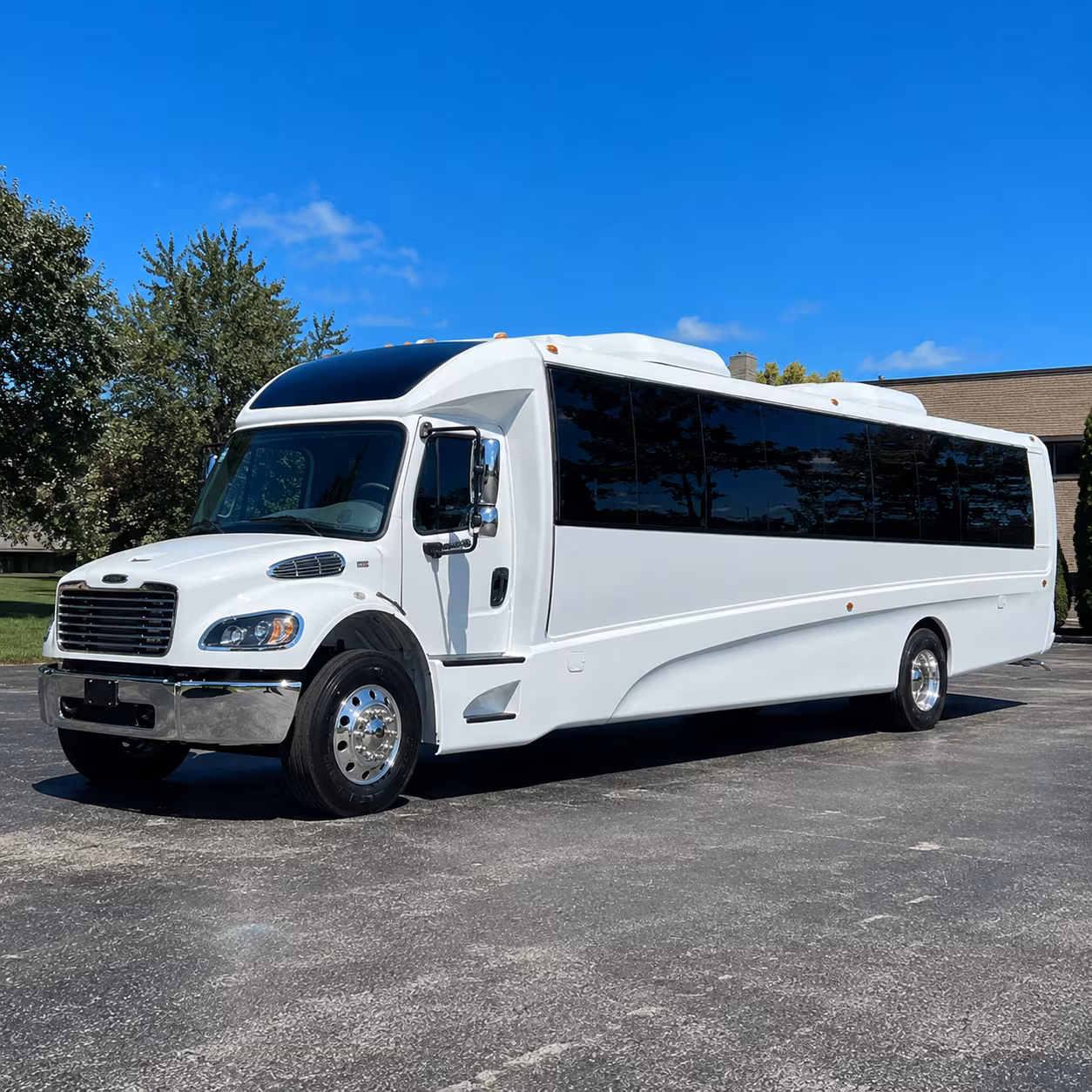 auburn 28 passenger minibus