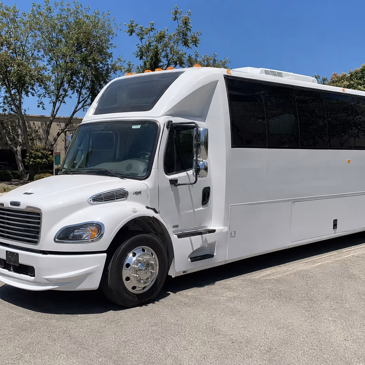 auburn holiday party bus rental