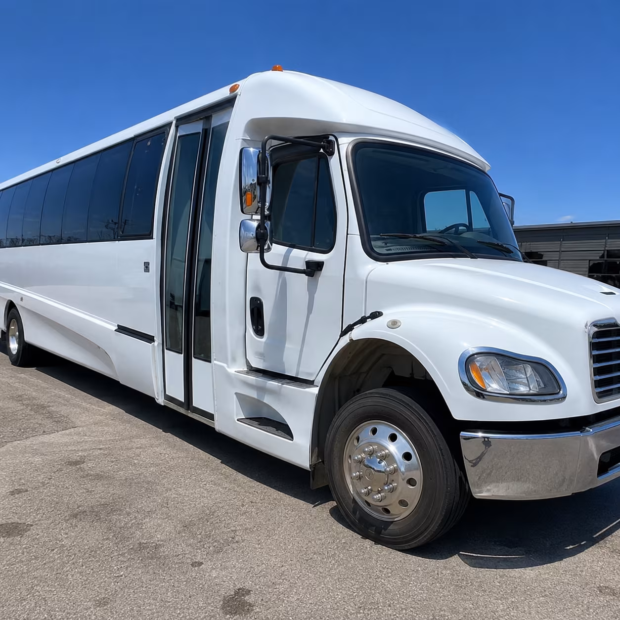 charter buses for auburn concerts and casino nights