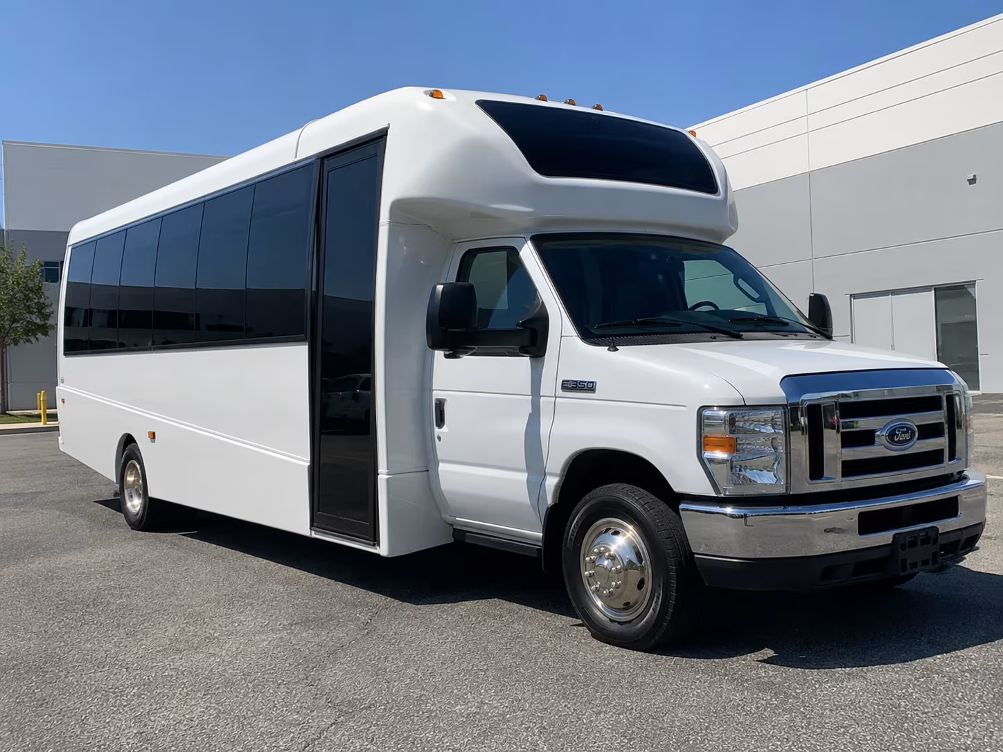 corporate shuttle buses and employee transportation in auburn