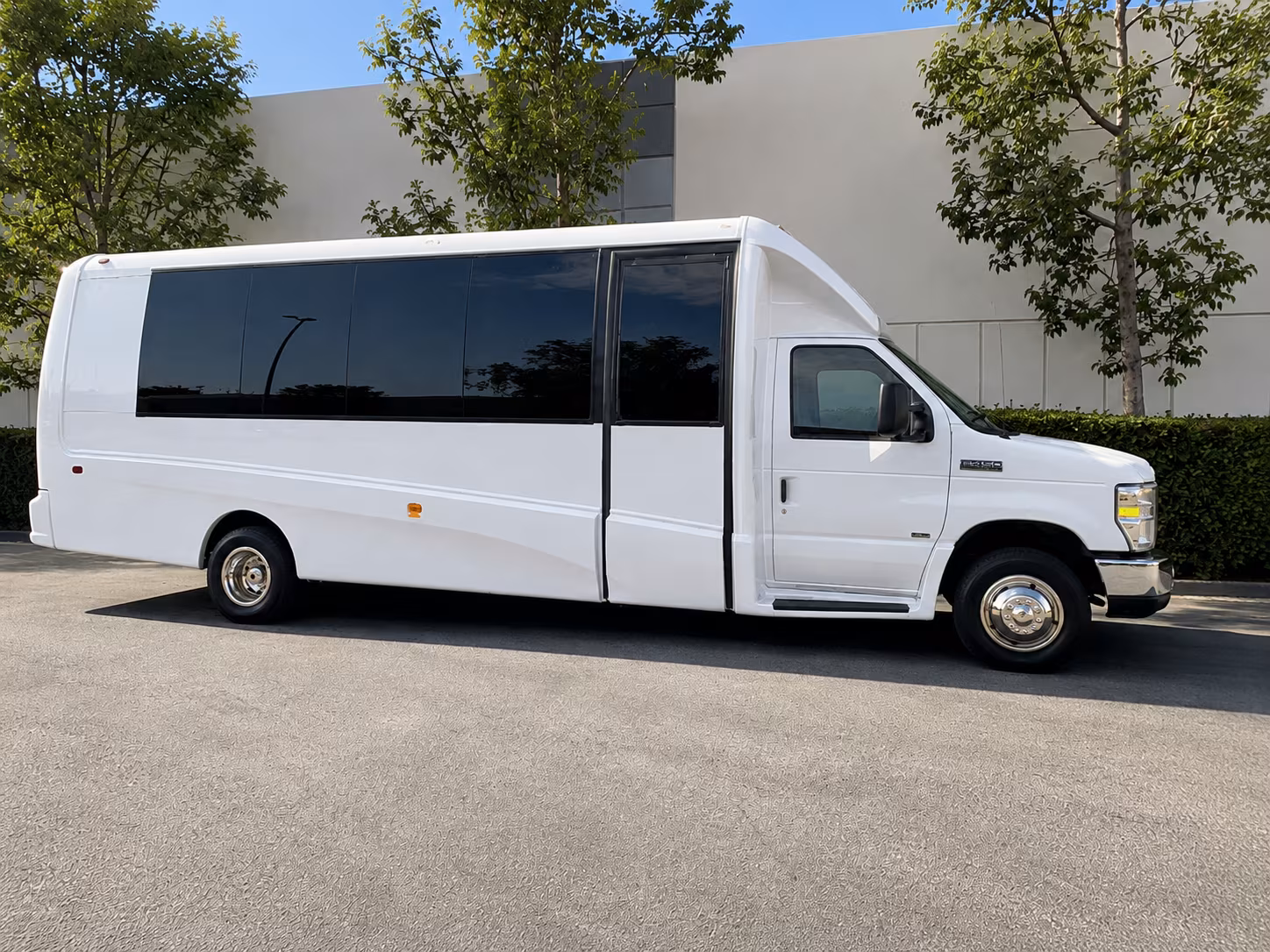 employee shuttle buses for auburn s warehousing and manufacturing corridor