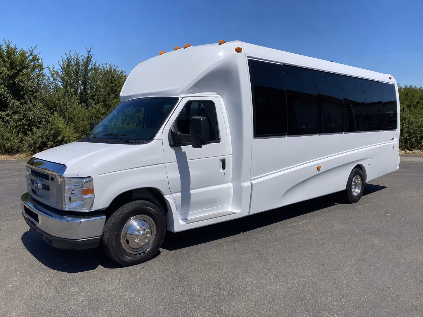 party bus rentals for auburn area proms at auburn riverside and auburn high