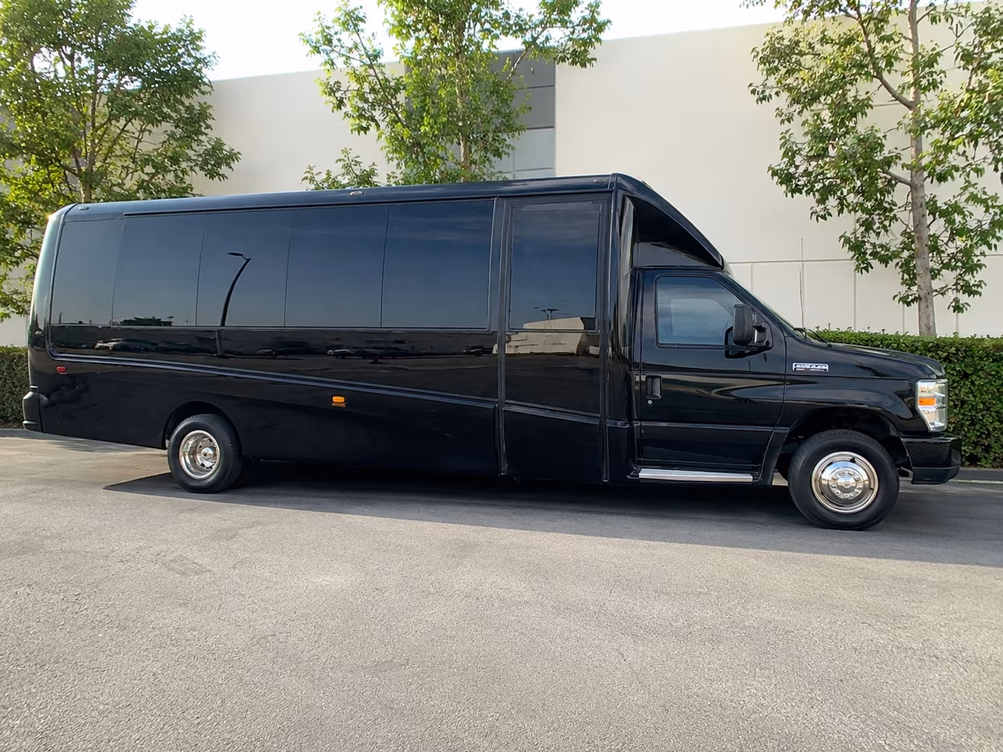 shuttle buses for music festivals and outdoor events near auburn